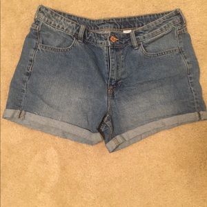 Never worn jean shorts in women’s size 12